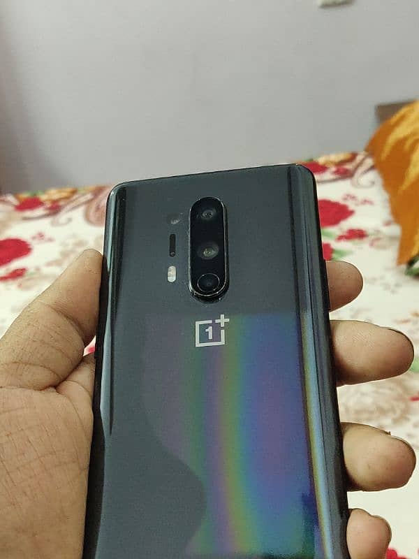 oneplus 8 pro dual sim approved minor crack 8