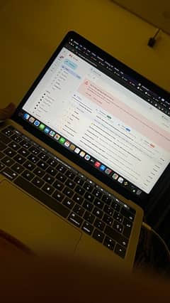 MacBook Pro i7/16gb 1tb