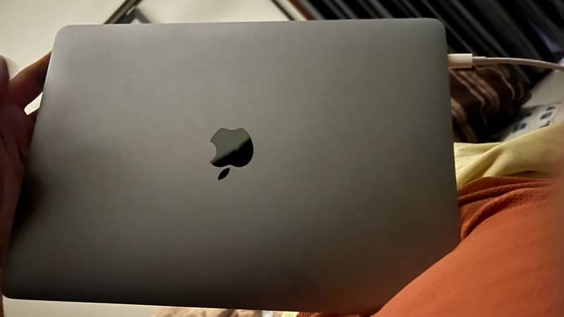 MacBook Pro i7/16gb 1tb 1