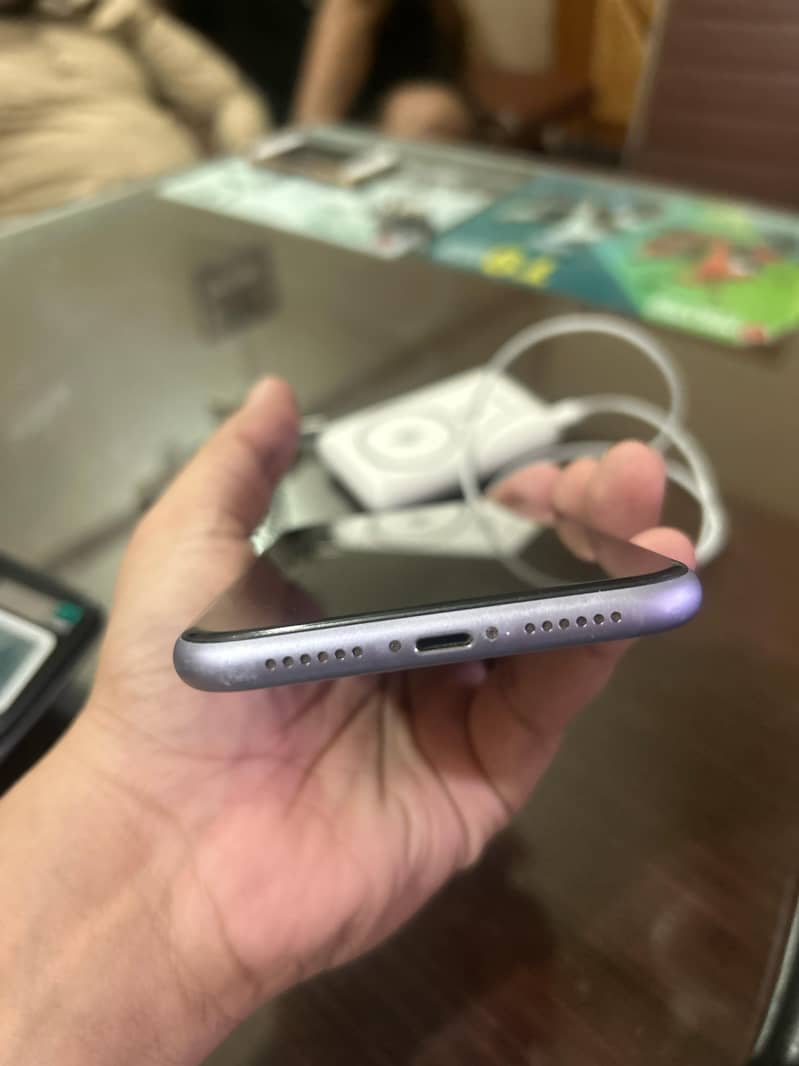 Apple iPhone 11 - 128 GB PTA APPROVED 5