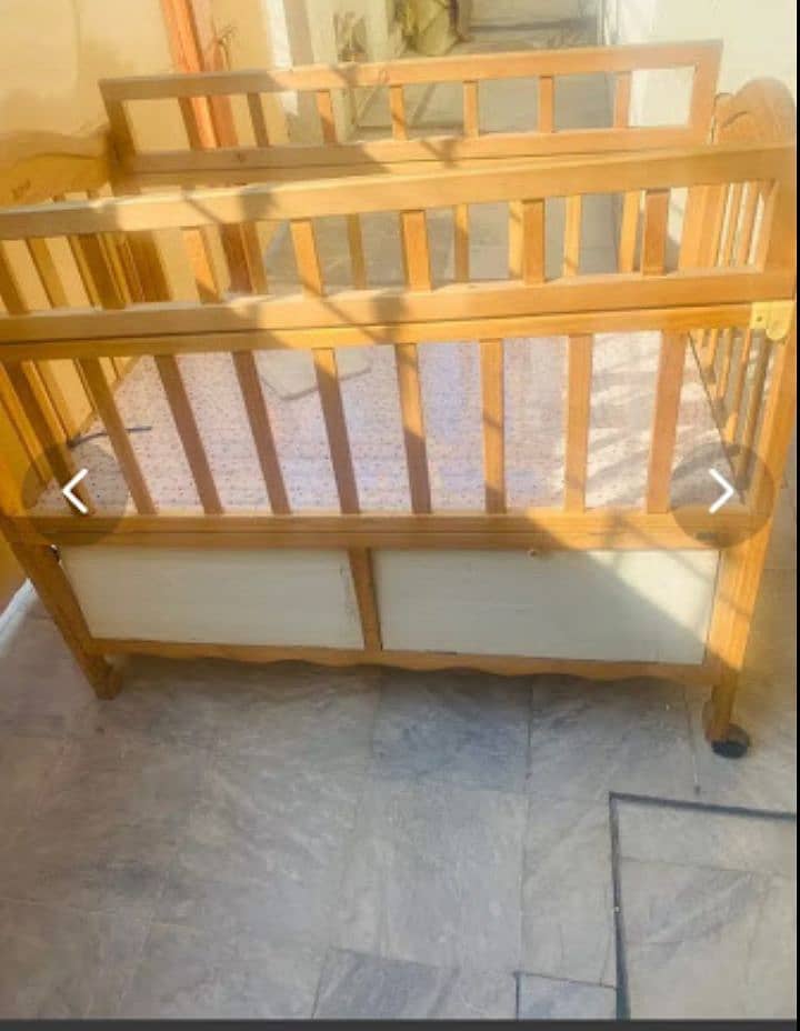 Kids cot / baby cot wood 0