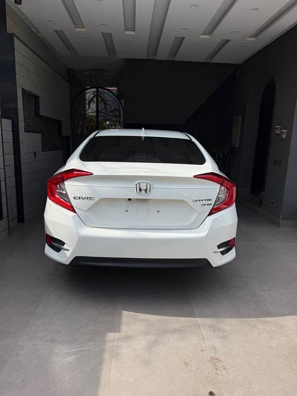 Honda Civic VTi Oriel Prosmatec 2022 1