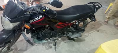 Suzuki GR 150 2022