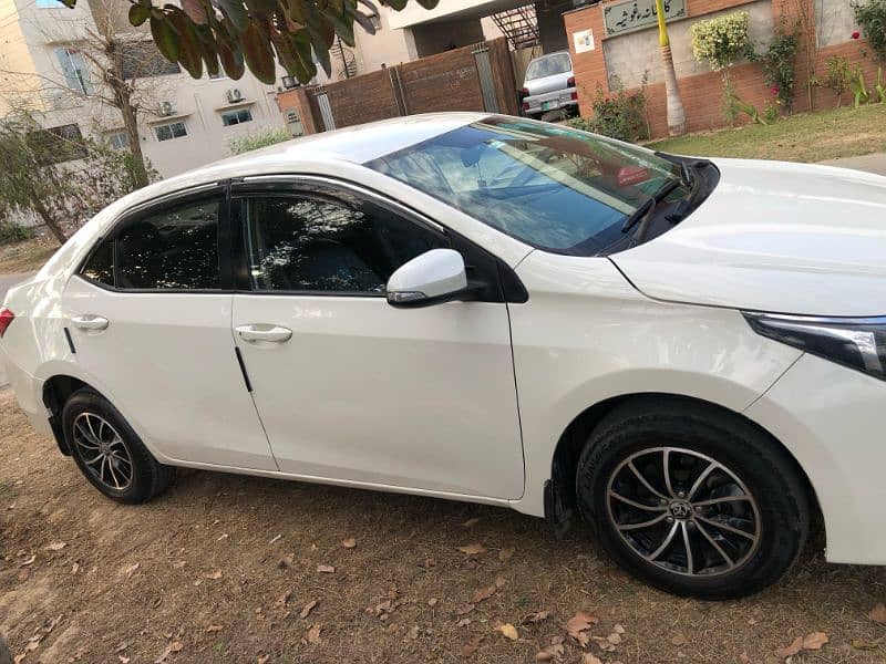 Toyota Corolla XLI 2015/2016 3