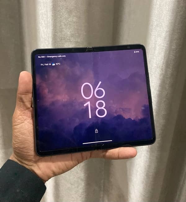 Google Pixel Fold 12/256Gb 1