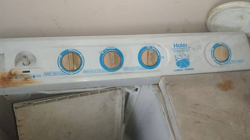 HAIER TWIN TUB SEMI AUTO AS-120 3