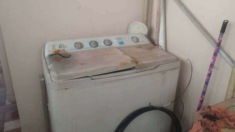 HAIER TWIN TUB SEMI AUTO AS-120 9