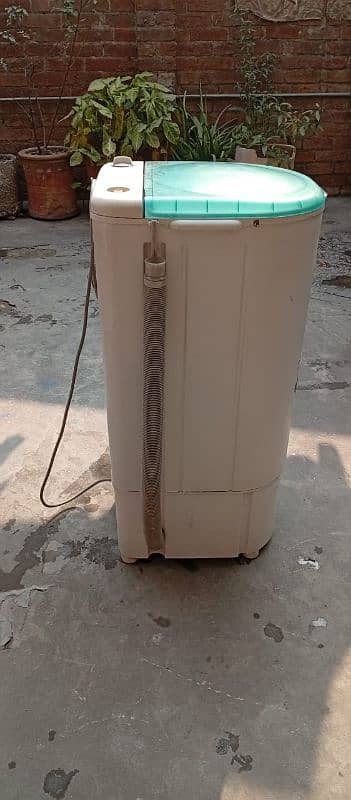 almost new washing machine dryer 13