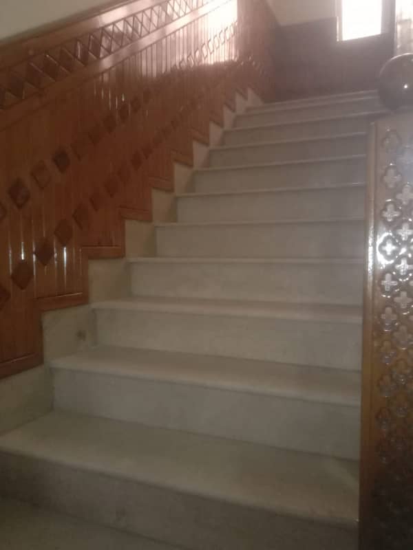 Double storey House available for rent Commerical use in satellite town 15