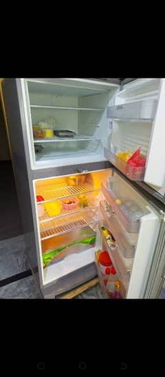 Dawlance fridge  medium size