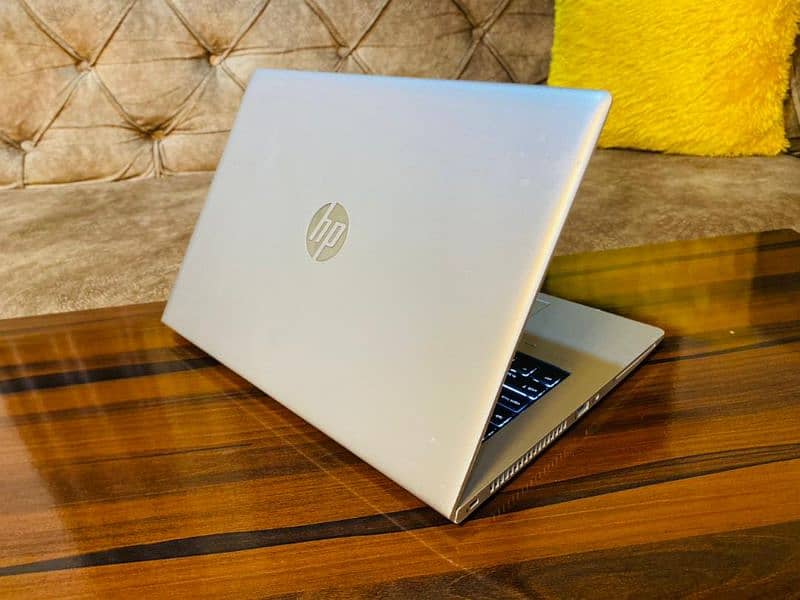 HP ProBook 640 G4 | Core i3 8th Gen 1