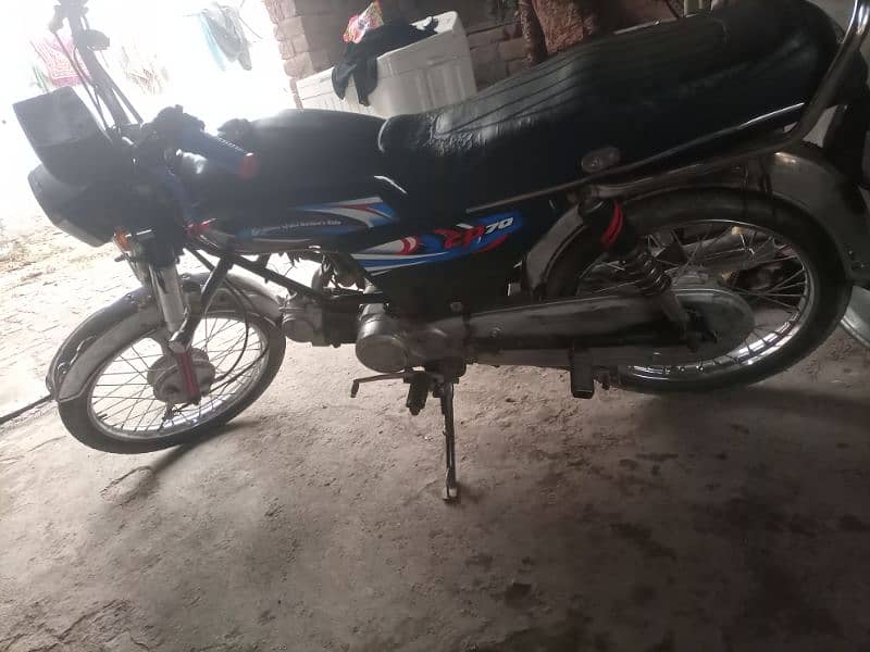 united 70cc good condition 2