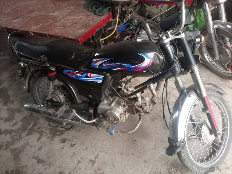 united 70cc good condition 3