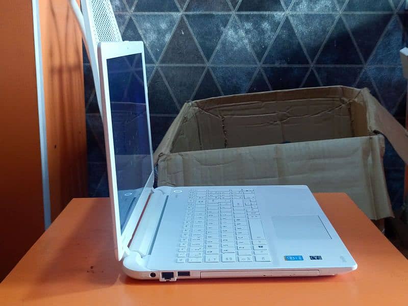 Toshiba Satellite L50-B | Core i5 5th Gen 3