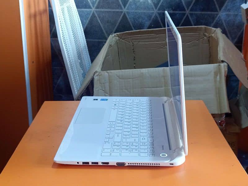 Toshiba Satellite L50-B | Core i5 5th Gen 4