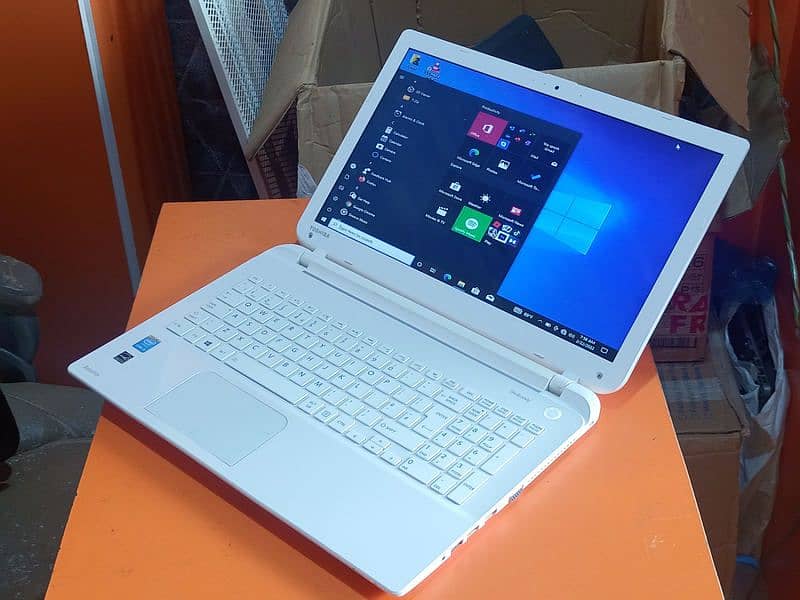 Toshiba Satellite L50-B | Core i5 5th Gen 6