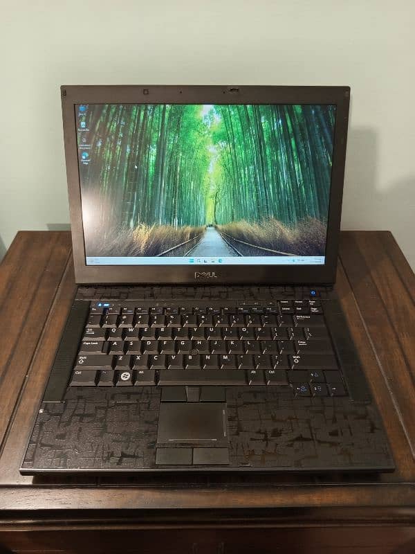 Dell Latitude 6410 (1st Gen i5 520m, 8GB Ram, 180GB SSD) 0