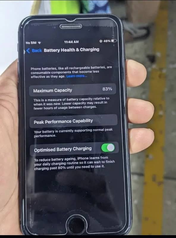 iphone 8 non PTA 64 gb battery health 83 3