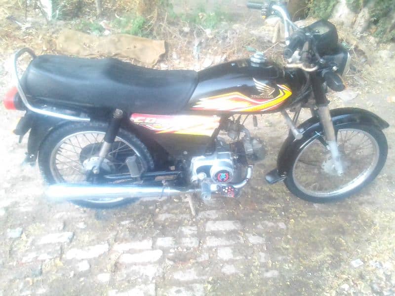 Hunda CD 70 bike 2020 0