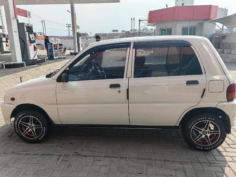 Daihatsu Cuore 2011 for sale 1