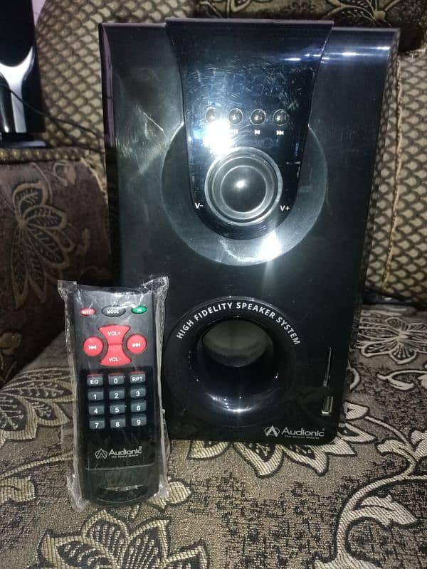 audionic original brand woofer and speaker. 7