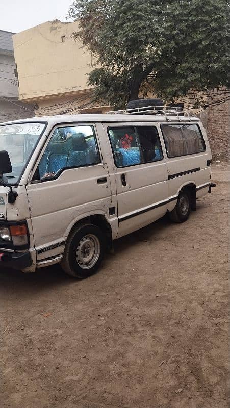 Toyota hiace 1983 model kota 1989 call 03006974460 2