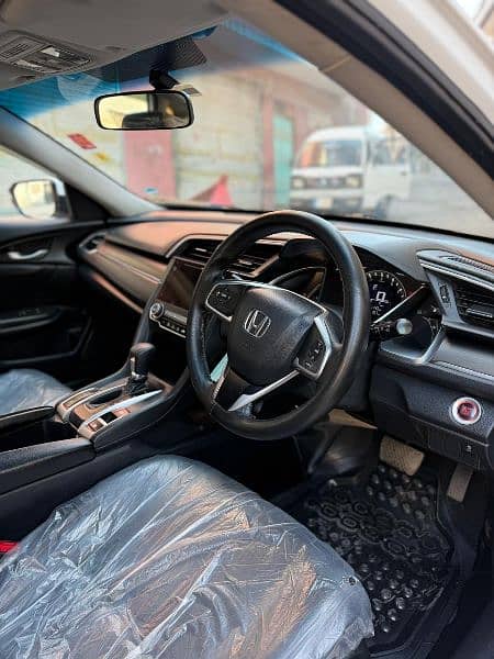 Honda Civic VTi Oriel 2020 showroom condition 4