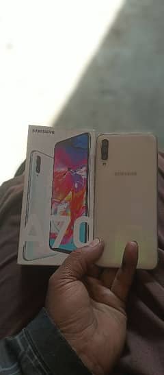 Samsung a70  6 gb RAM 128 Gb memory