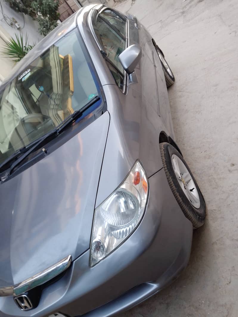 Honda City IDSI 2004, non accidental, beautiful and genuine 4