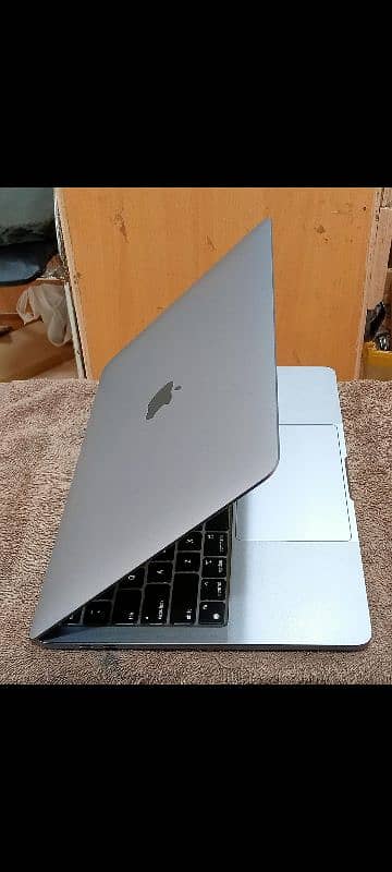 MacBook Pro M2 2022 8GB 512GB 13" MNEJ3 With Box 10