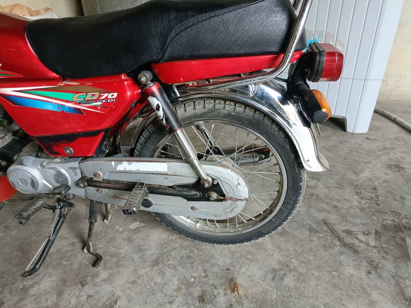 Honda CD 70 2016 6