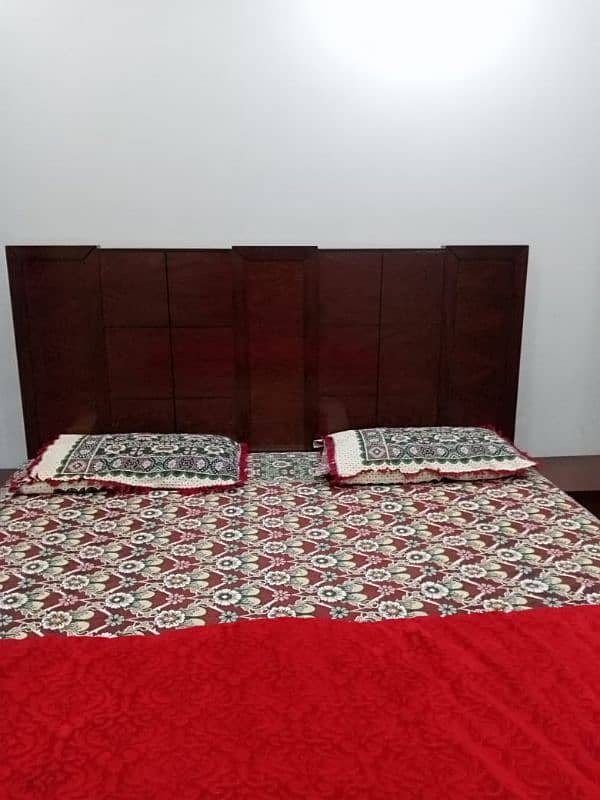 king size wooden Bed for Sale 0