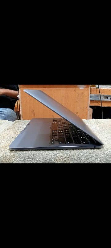 MacBook Pro M2 2022 16GB 512GB 13" Display 13