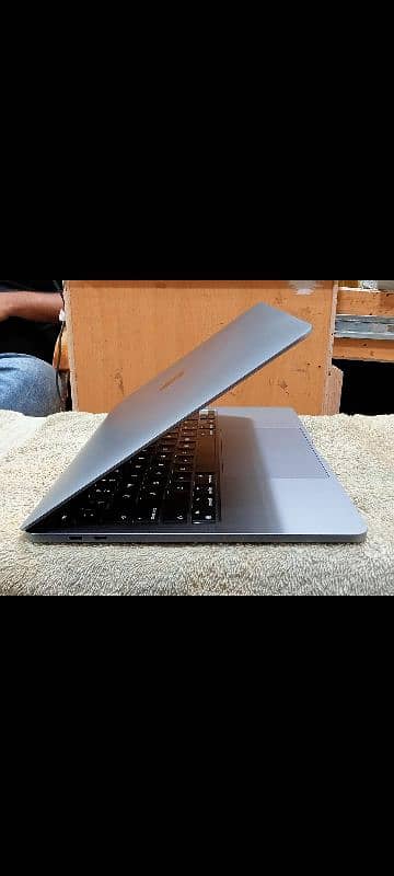 MacBook Pro M2 2022 16GB 512GB 13" Display 16