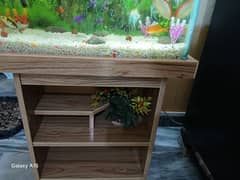 Aquarium 1  x 1.5ft size with 7 gold fishes & All Assescories