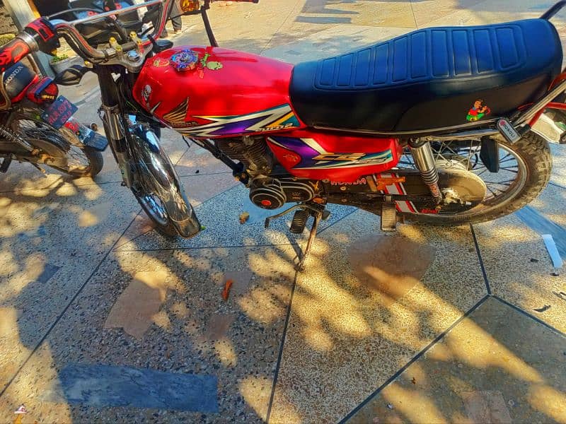 Honda125 10by10 black wrap red full ok bike avrage best 50tak data ha 0