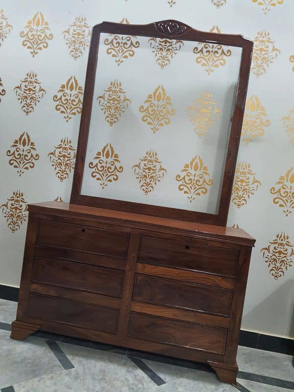 Seesham Solid wood Bed set King size (jis mrzi ko check krwain) call m 7