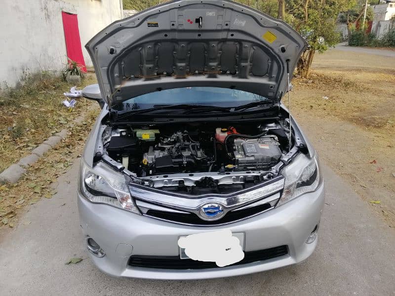 Toyota Corolla Axio 2014 1