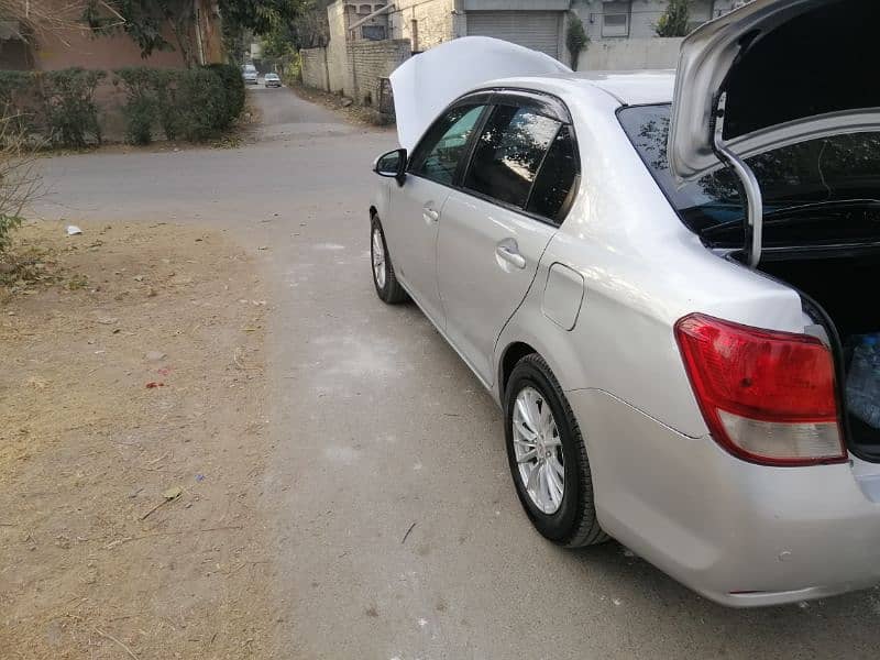 Toyota Corolla Axio 2014 11