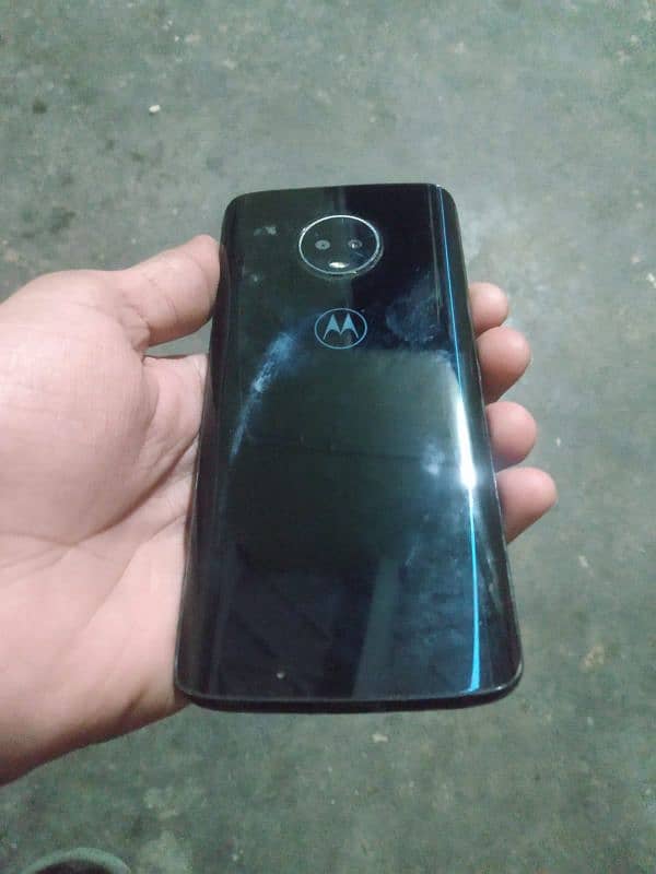 moto g6 2/32 hai good battery timing non pta 5 month sim chali thi 3