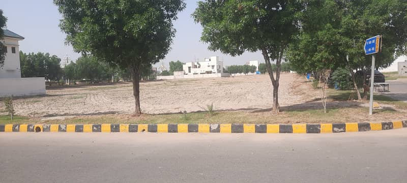 10 Marla Plot#260 In B Block Phase 1 Sargodha Road Faisalabad 6