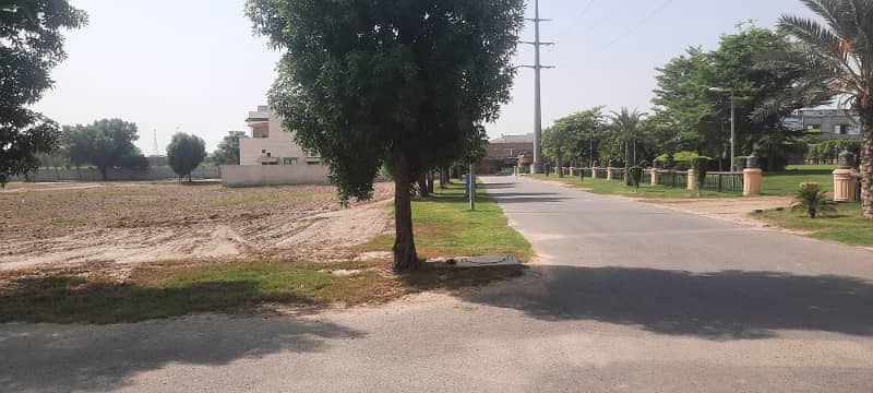 10 Marla Plot#260 In B Block Phase 1 Sargodha Road Faisalabad 14