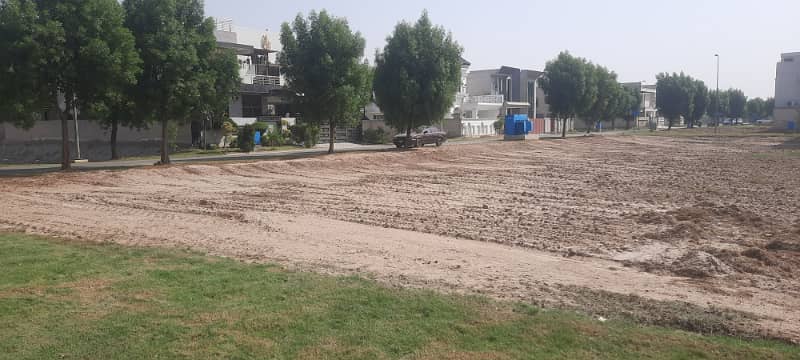 10 Marla Plot#260 In B Block Phase 1 Sargodha Road Faisalabad 17