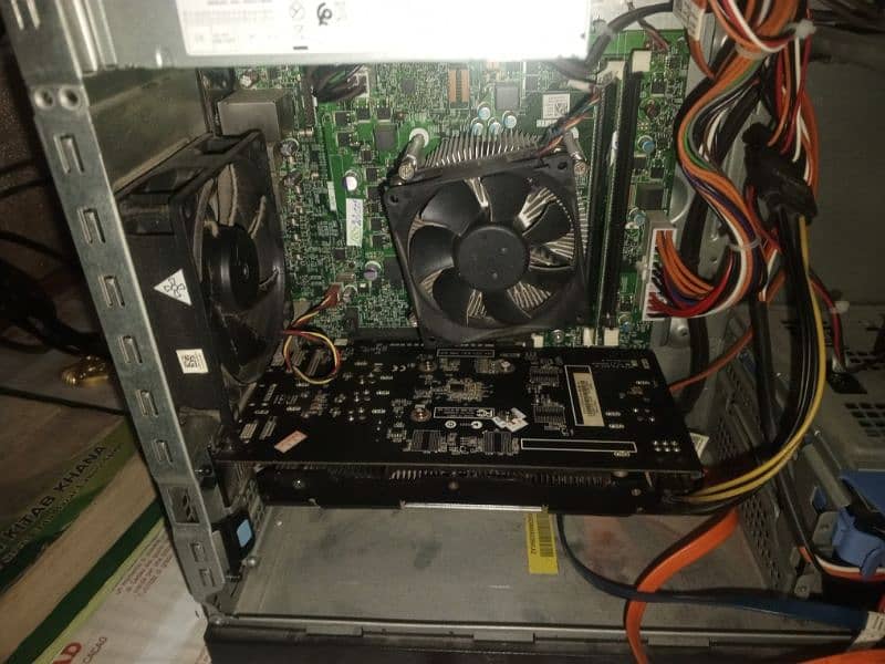 Core I5 3rd Gen-3470 @ 3.2Ghz , 6 Gb Ram DDR 3 , GTX 750ti 2Gb gaming 2