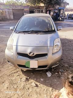 Toyota Vitz 2013