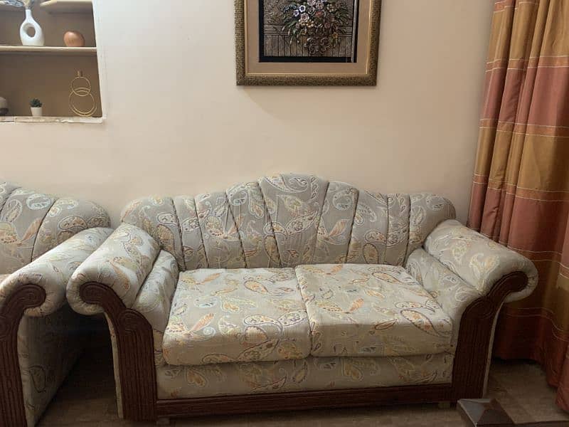 6 Seater Sofa Set 9/10 condition 1