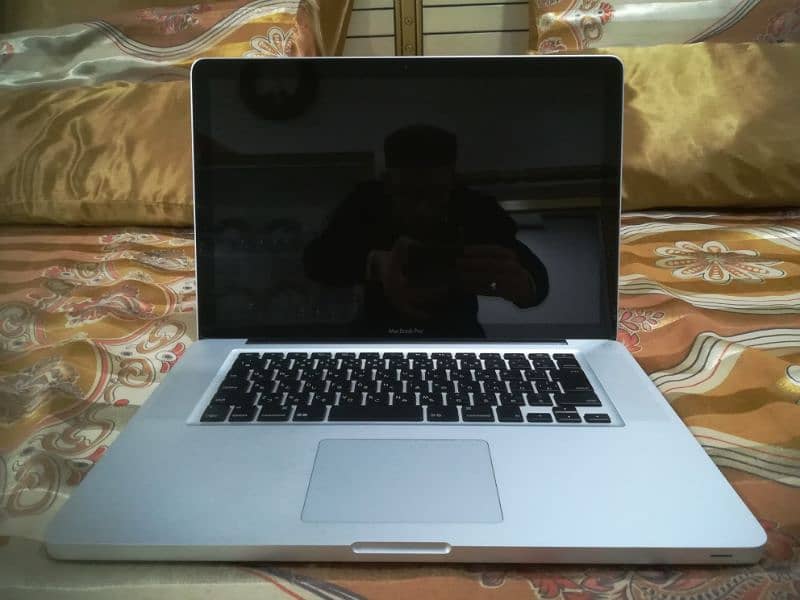 MacBook pro core i7 for sale 0