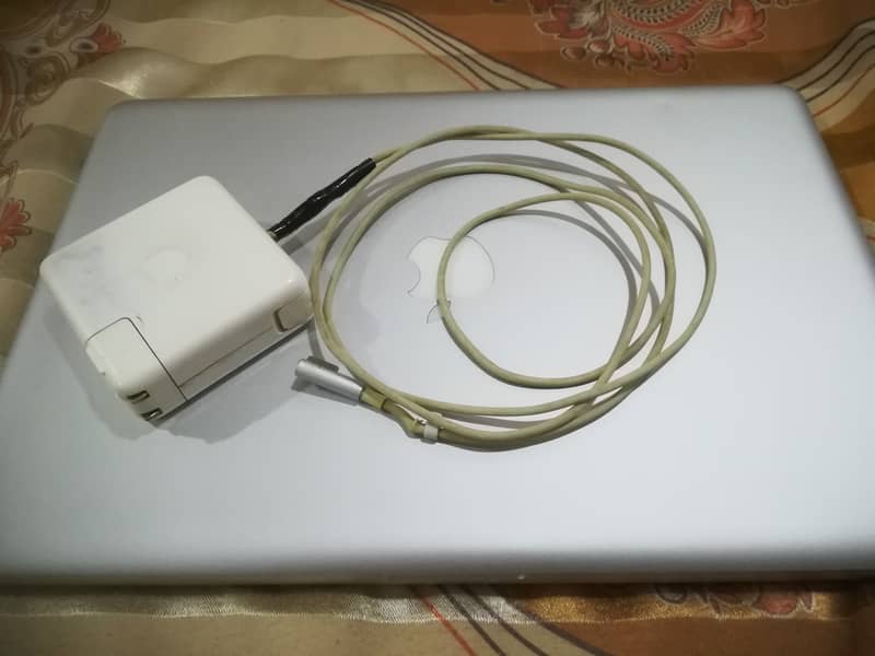 MacBook pro core i7 for sale 1