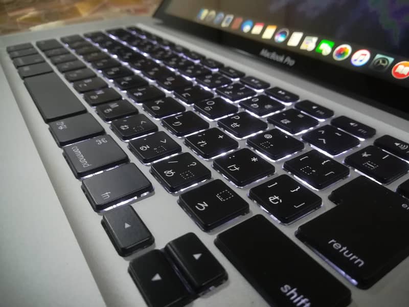 MacBook pro core i7 for sale 2