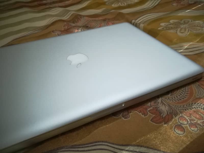 MacBook pro core i7 for sale 3